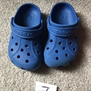 Toddler crocs